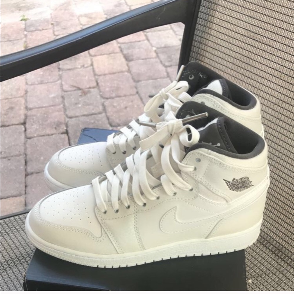 Air Jordan 1